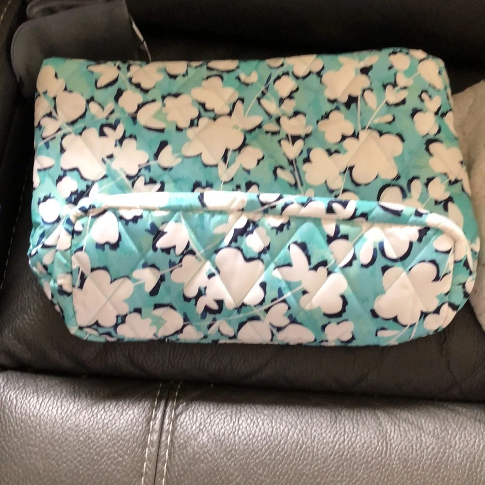 Ultra light small vera in cut vines cool